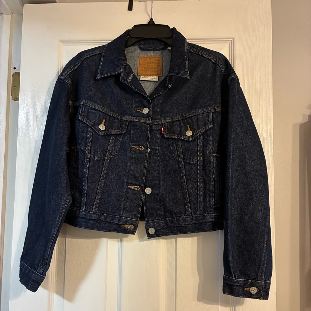 Levi's Premium Denim Cropped Trucker JACKET NWT